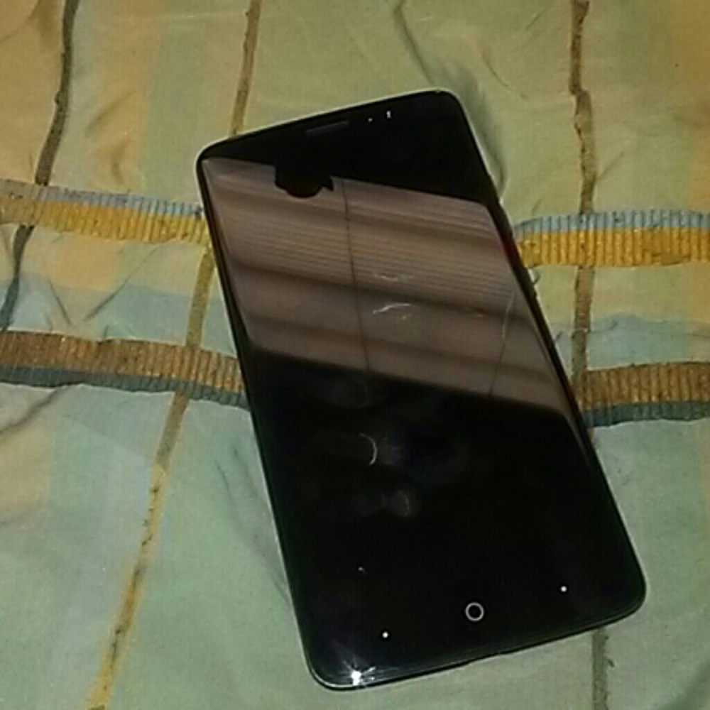 ZTE MAX PRO